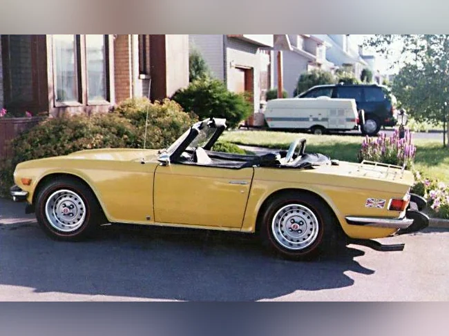 TOILE TONNEAU NOIR POUR TRIUMPH TR-6