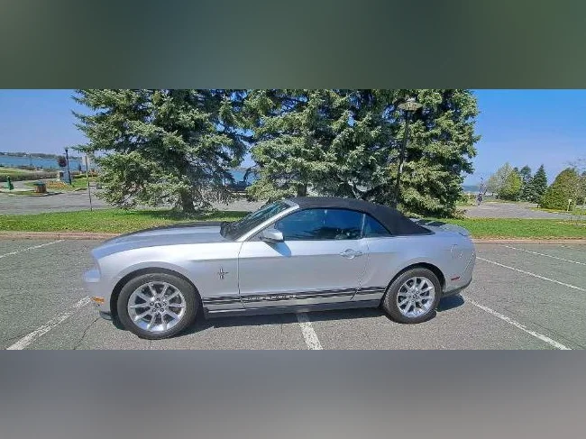 Mustang décapotable thumbnail 2