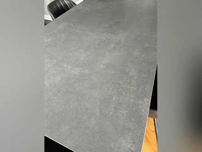 Table de salle à manger - payée 7271$ (avant taxes) thumbnail 4