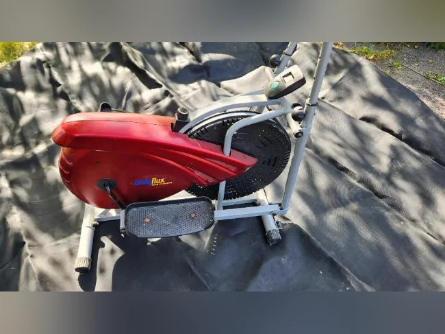 Vélo elliptique, Voir description thumbnail 6