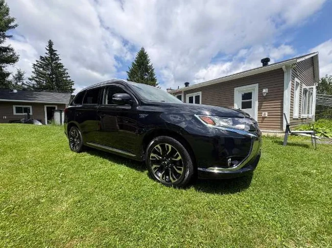Mitsubishi Outlander PHEV SE Touring 2018 thumbnail 3