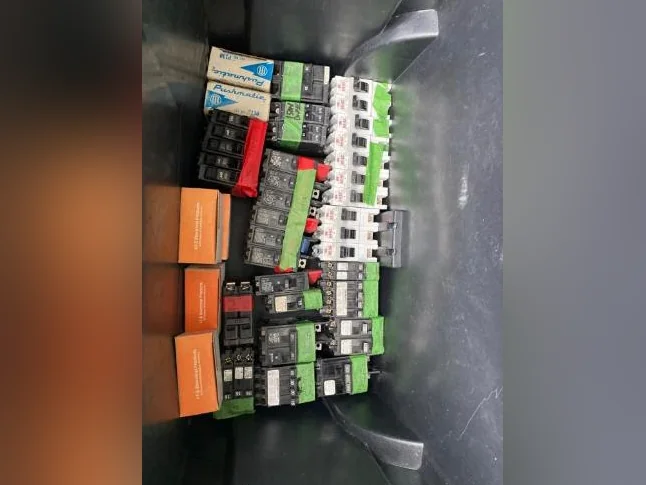 Breakers for electrical panel, disjoncteur électrique thumbnail 2