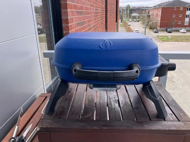 BBQ Napoleon portatif au propane 21 X 13 pouces thumbnail 4