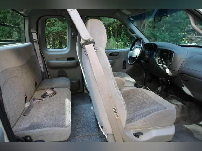 Ford F150 2000 XL, 122000 km 4X4 boite de 8 pieds thumbnail 8
