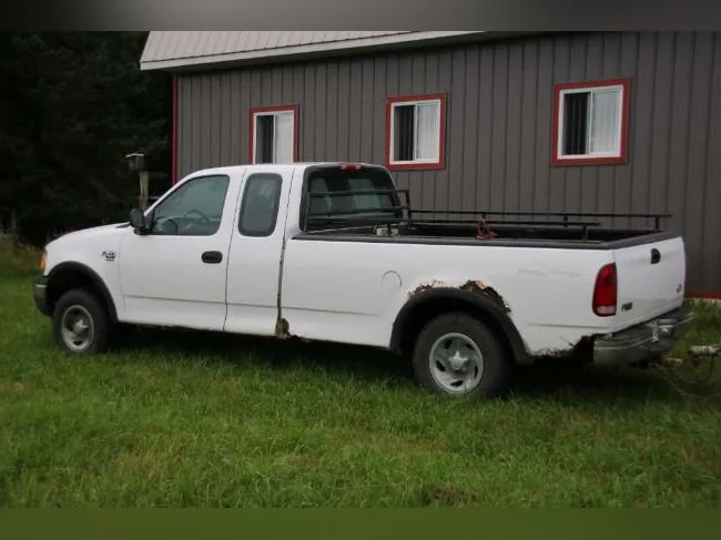 Ford F150 2000 XL, 122000 km 4X4 boite de 8 pieds thumbnail 5