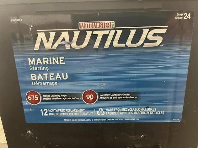Vends 2 batteries 12 V à décharge thumbnail 3