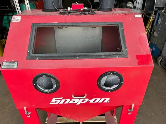 Cabinet de sablage au jet Snap-On YA435 Sandblast Abrasive Blast Cabinet thumbnail 5