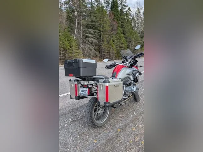 BMW R1200 GS Parfaite condition, prete a partir thumbnail 3