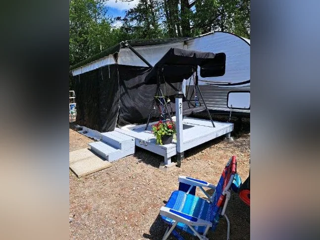 À VOIR - Roulotte Shasta Oasis 2013
