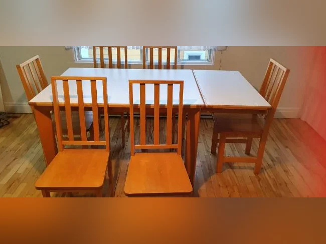 Table de cuisine et 6 chaises en chêne thumbnail 2