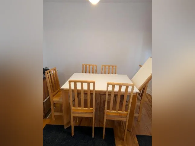 Table de cuisine et 6 chaises en chêne thumbnail 3