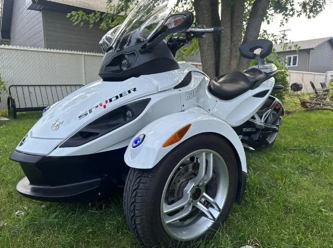 CAN AM Spyder GS Roadster 2008 thumbnail 3