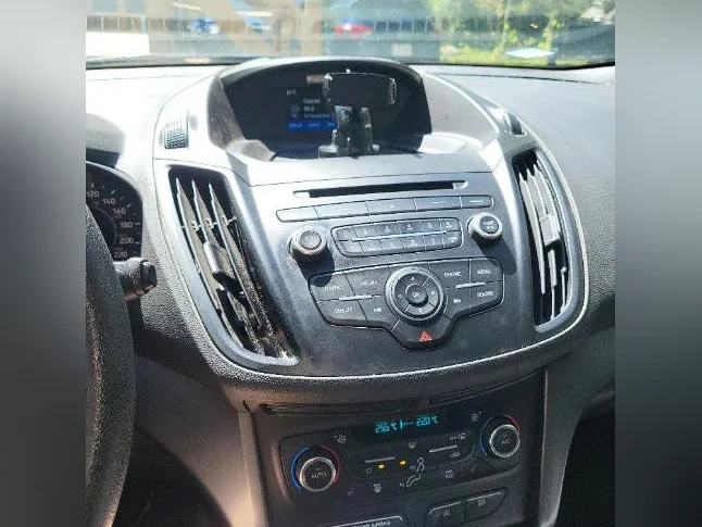 Ford Escape thumbnail 3