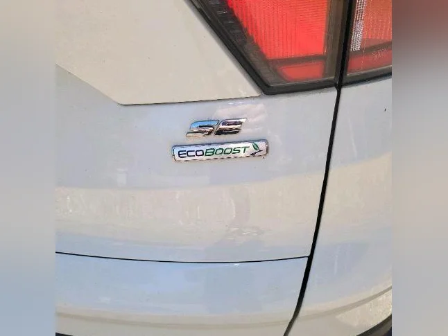 Ford Escape thumbnail 6