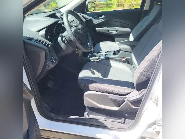 Ford Escape thumbnail 4