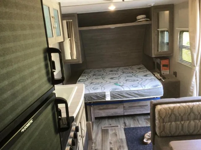 Roulotte puma 2019 (2x bunks beds doubles) comme neuve 20750 $ négociable thumbnail 5