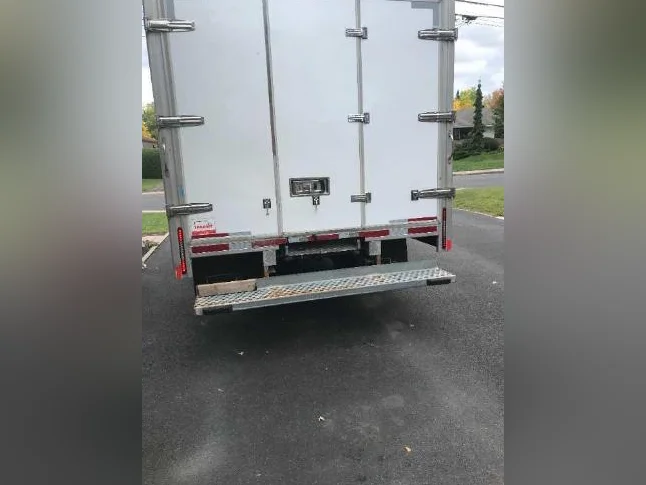 camion cube thumbnail 2
