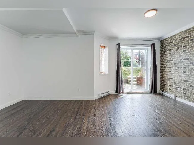 Condo 3 1/2 à Brossard avec électroménagers, 1 stationnement, Thermopompe mural, 1 Rangement et balcon extérieur thumbnail 9