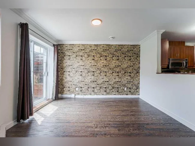 Condo 3 1/2 à Brossard avec électroménagers, 1 stationnement, Thermopompe mural, 1 Rangement et balcon extérieur thumbnail 6