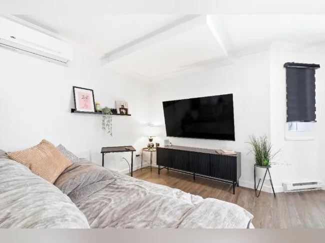 Condo 3 1/2 à Brossard avec électroménagers, 1 stationnement, Thermopompe mural, 1 Rangement et balcon extérieur thumbnail 7