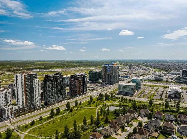 Condo 3 1/2 à Brossard avec électroménagers, 1 stationnement, Thermopompe mural, 1 Rangement et balcon extérieur thumbnail 5