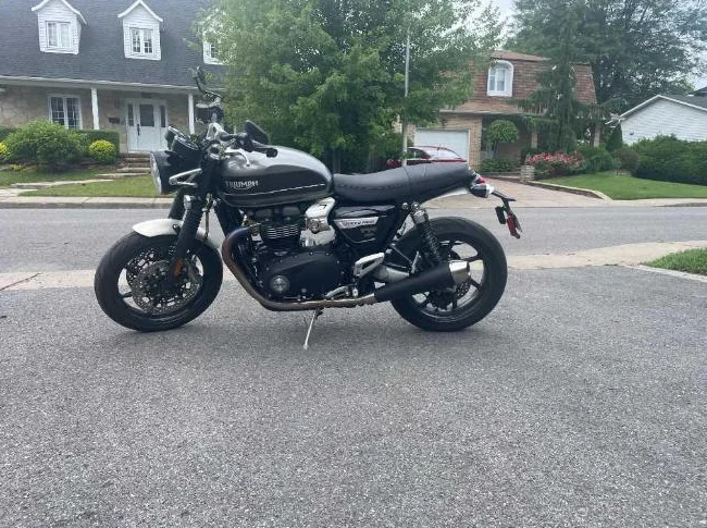Triumph Speed Twin 1200