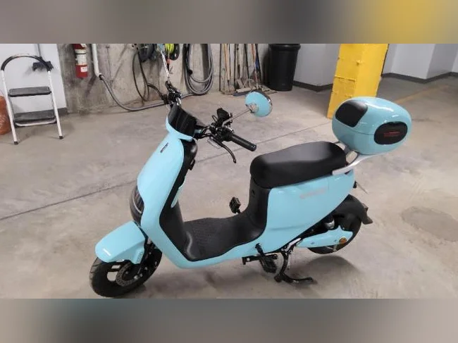 Scooter electrique thumbnail 2