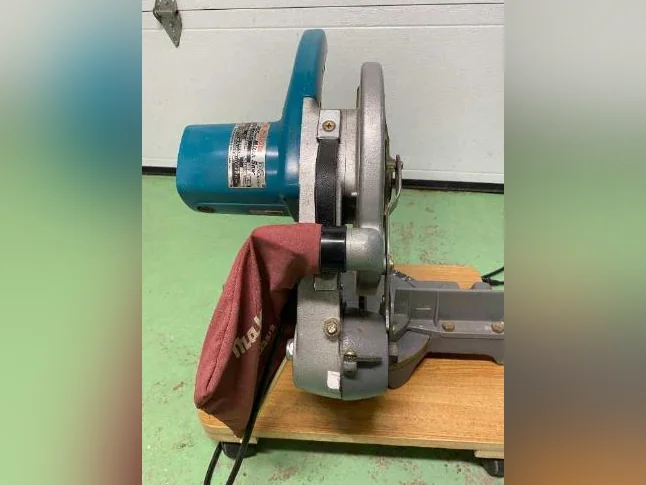 Scie a onglet Makita 10po.(nouveau prix0 thumbnail 3