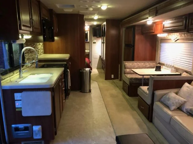 Motorisé Fleetwood Bounder 35E thumbnail 5