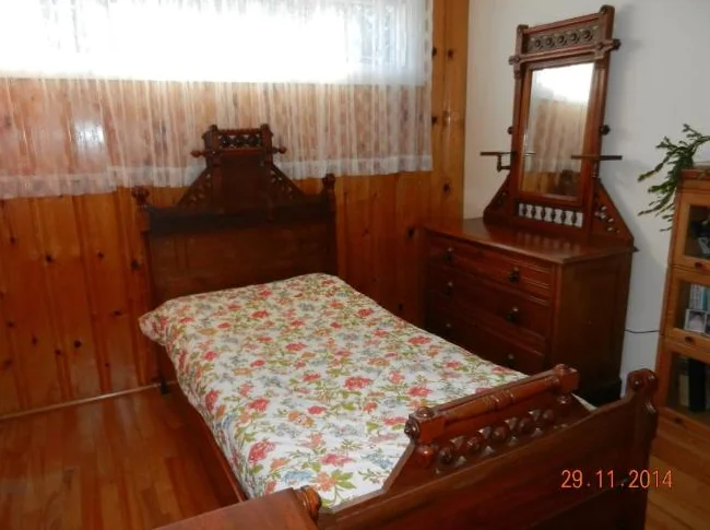 Mobilier de chambre ancien thumbnail 3