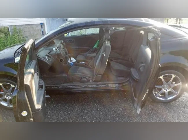 Saturn ion sport 2.4l 2+2 thumbnail 7