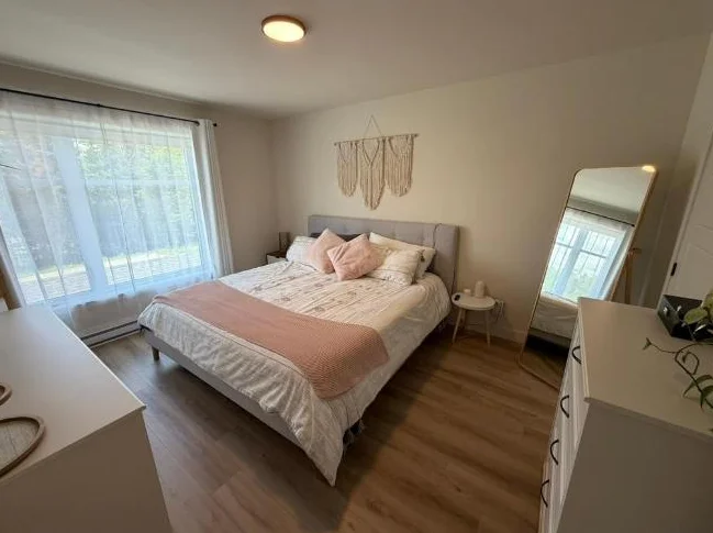 Logement 5 1/2 - Sherbrooke - Les Nations, Jacques-Cartier (Nord) thumbnail 9