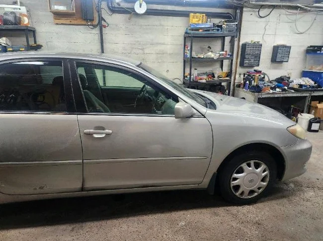 Toyota camry thumbnail 6