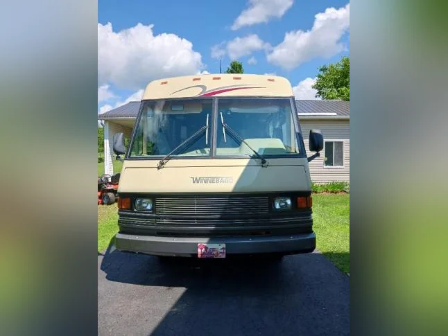 Motorisé Winnebago 1989 thumbnail 4