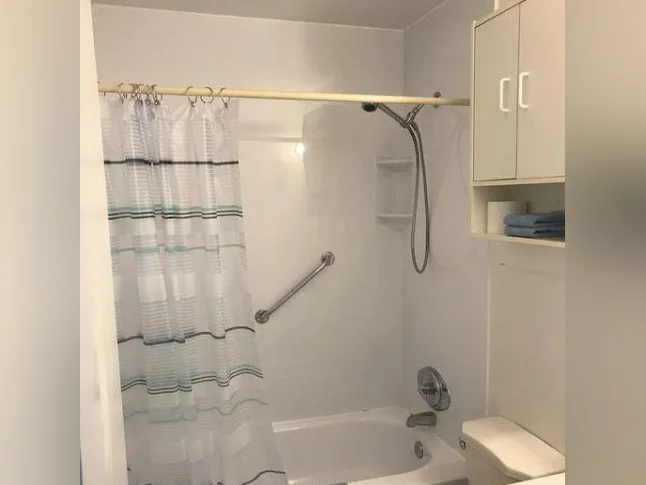 Chambre à louer thumbnail 6