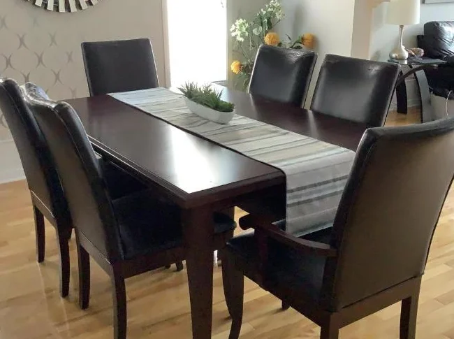 Mobilier de salle à dîner en merisier Canadel thumbnail 2