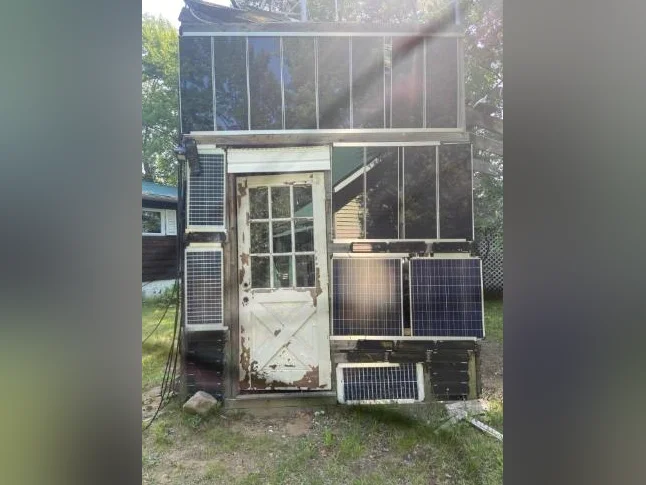 Système solaire hors réseau complet à vendre – Grande capacité thumbnail 3