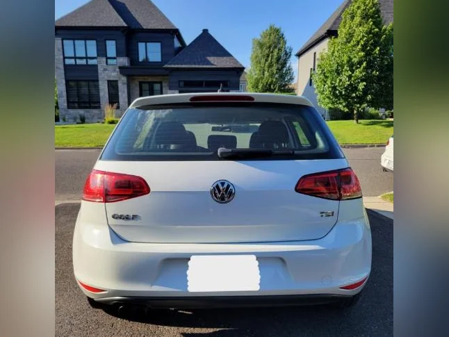 Volkswagen Golf TSI 1.8 Automatique_VENTE D'ACCOMODATION thumbnail 3