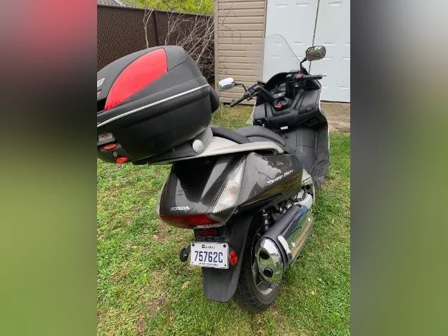 2008 Honda Silverwing thumbnail 3