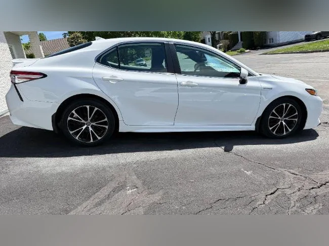 CAMRY HYBRIDE SE 2020, prix révisé thumbnail 2