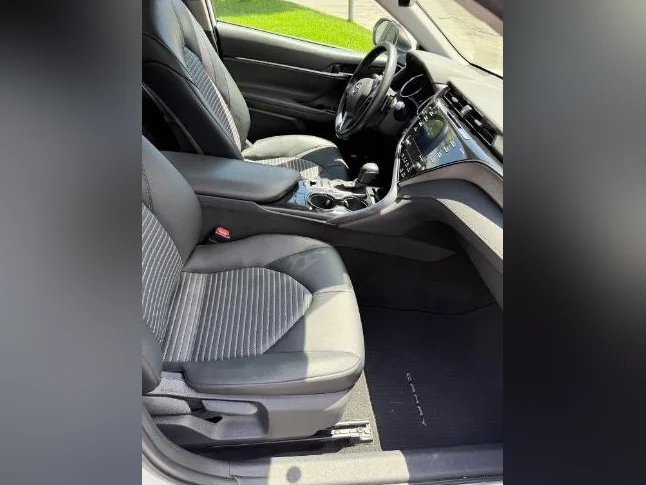 CAMRY HYBRIDE SE 2020, prix révisé thumbnail 6