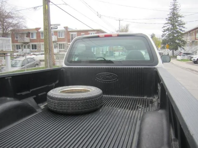 FORD 150 AUTOMATIQUE A VENDRE thumbnail 2