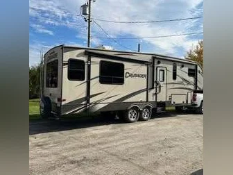 ✨ Caravane à sellette de 29 pieds