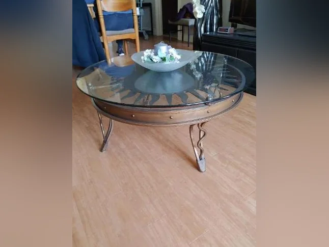 Table de salon en fer forgé