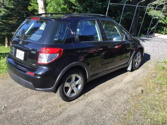 Suziki SX4 2011 thumbnail 3
