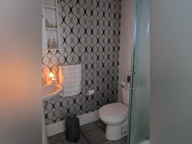 Logement 1 chambre et 1 salle de bain- animaux acceptés thumbnail 6