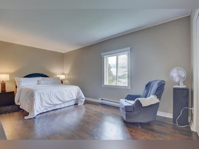 Maison 4 saisons, 5 chambres, a loué a l'année sur le bord du lac Noir a Matha CITQ299393 thumbnail 5