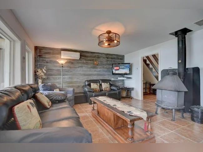 Maison 4 saisons, 5 chambres, a loué a l'année sur le bord du lac Noir a Matha CITQ299393 thumbnail 6