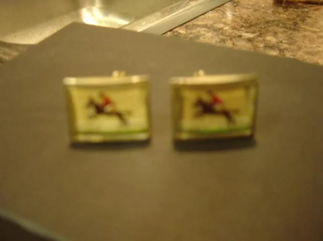 divers boutons de manchettes thumbnail 5