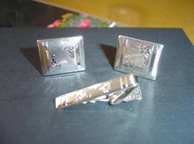 divers boutons de manchettes thumbnail 4